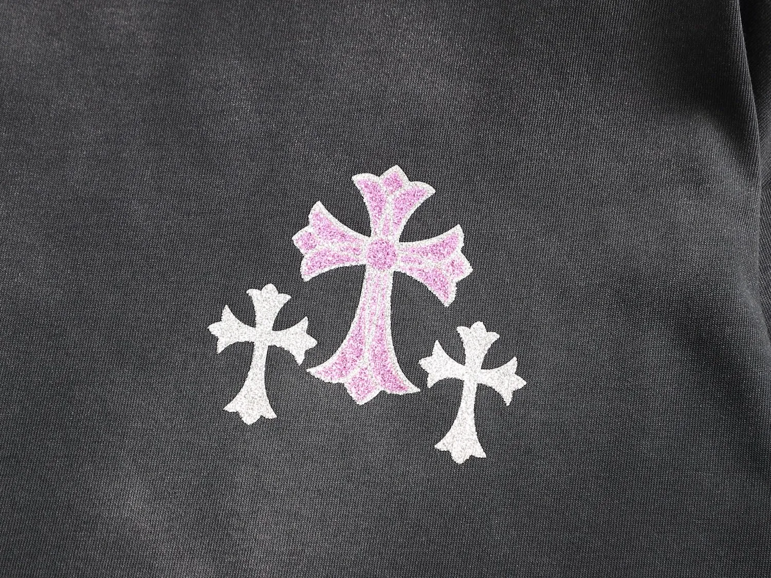🅿️220 Chrome hearts ch Chrome hearts cross pink hot diamond short-sleeved t-shirt. Advanced tie-dye technology. Large version. Loose and stylish. Low version, slim and long version with upper body and raised hips. 100% commitment: top quality, not fast food. The highest version on the market. Top quality, 320 grams. 26 custom-dyed double yarn cotton, same style for men and women, complete with three standards. Color: Six colors available, available to the public. Size: XS-L. Size chart: